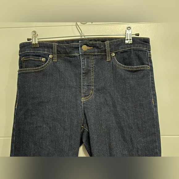 Lauren Ralph Lauren: Women's Classic Skinny Curvy Jeans- Size 8 - Picture 4 of 10